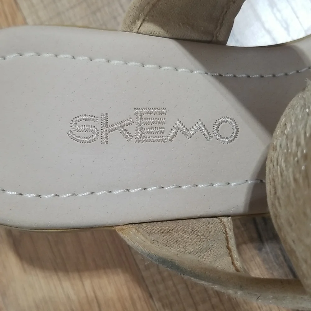 skemo beige